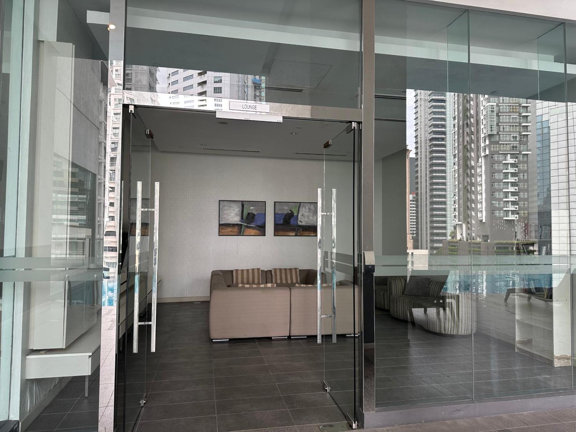 One Bukit Ceylon By Home Suites Куала-Лумпур Экстерьер фото
