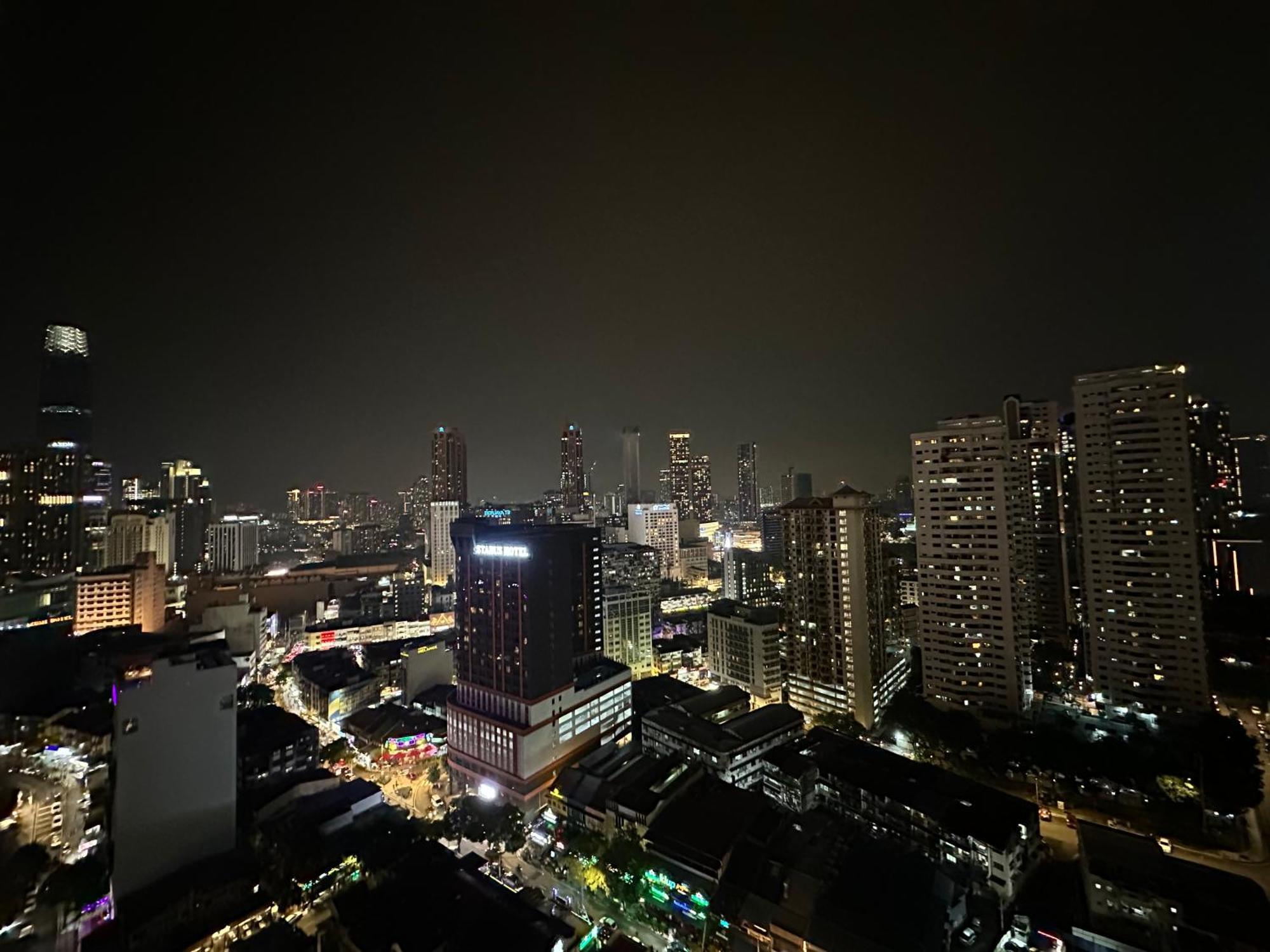 One Bukit Ceylon By Home Suites Куала-Лумпур Экстерьер фото